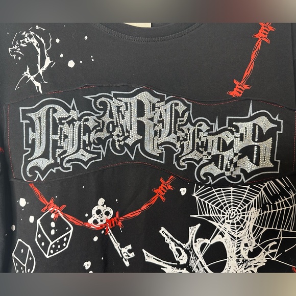 Smoke Rise Risk T-shirt with Rhinestone decal Size Small - Picture 2 of 3